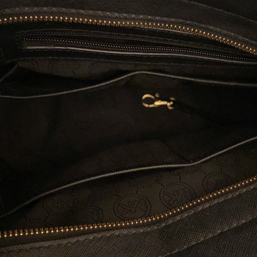 Michael Kors Bag With Strap. Barely Used! - image 3